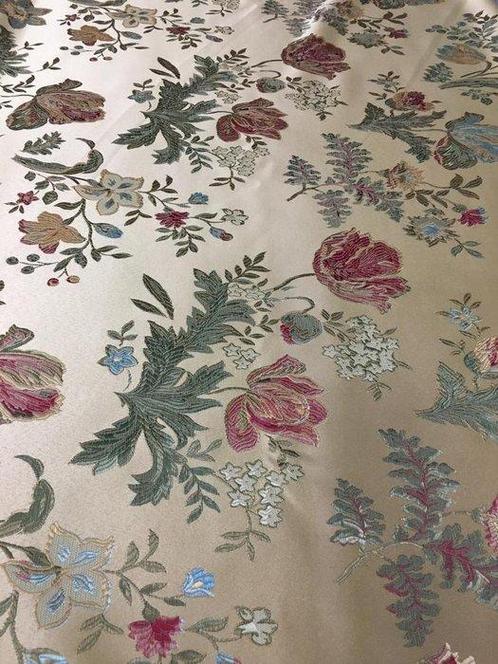 EXCLUSIEVE SAN LEUCIO LAMPASSO STOF (goudkleur) - 270x280 cm, Antiek en Kunst, Antiek | Tapijten, Tafelkleden en Textiel