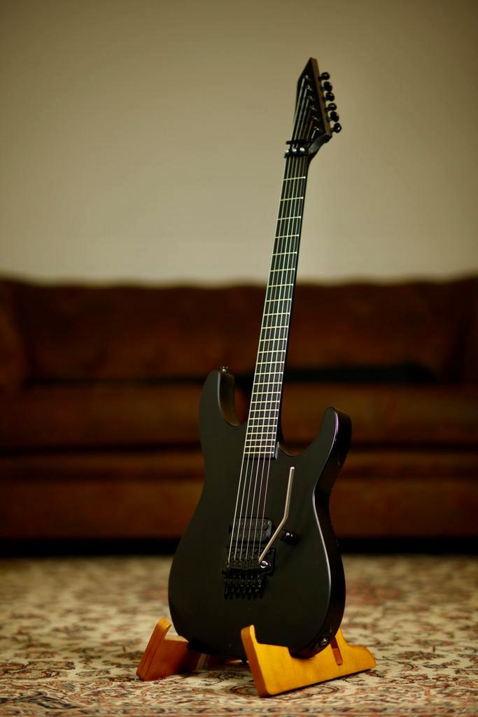 ESP LTD M-Black | Metal Black Satin, Muziek en Instrumenten, Snaarinstrumenten | Gitaren | Elektrisch, Verzenden