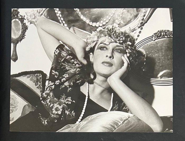 Corneille (1922-2010) - Portrait au collier de perles, Antiek en Kunst, Kunst | Designobjecten