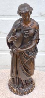 sculptuur, Klassieke vrouwenfiguur met kruik, De letoile, Antiek en Kunst, Antiek | Keramiek en Aardewerk