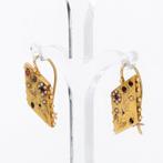 Oorbellen - 18 karaat Geel goud - Parel - Robijn, Saffier,, Handtassen en Accessoires, Oorbellen, Nieuw