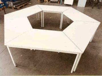 Table de reunión trapézoïdale et rectangulaire