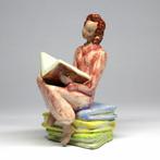 Beeldje - Reading woman - Keramiek