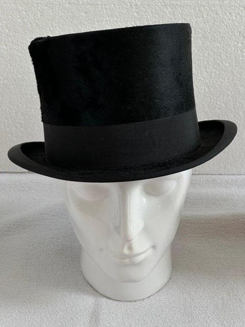 ¨¨ Hat Manufactory - J.Stienstra. - Figuur - Luxe Hogehoed, Antiek en Kunst, Curiosa en Brocante