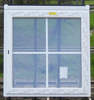 pvc raam , chassis , venster  115 x 125 wit / zwart ral 9005, Doe-het-zelf en Bouw, Raamkozijnen en Schuifdeuren, Inclusief glas