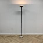Arteluce Jill A38 Italiaanse staanlamp met glazen kelk, Gebruikt