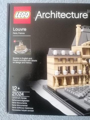 Lego Set - 21024 - Architecture - Louvre Paris, France