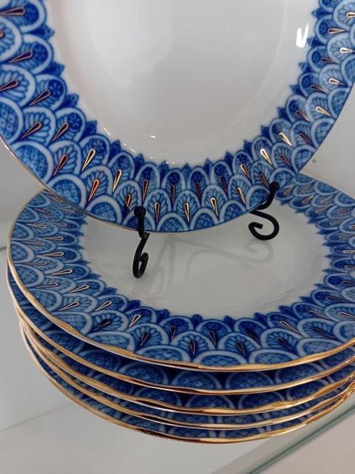Lomonosov Imperial Porcelain Factory - Slavina Nina -, Antiek en Kunst, Antiek | Meubels | Tafels
