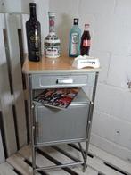 Medicijnkastje - Vintage industriële kast - Staal, Antiek en Kunst