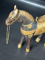 Cheval à bascule - Cheval vintage en bois et laiton fait à