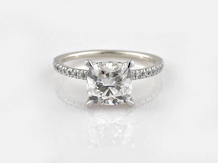 Ring - 14 karaat Witgoud - 2.24ct. tw. Diamant (Lab-grown) -, Handtassen en Accessoires, Ringen