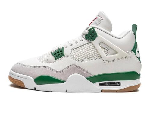 Air Jordan 4 Retro SB Pine Green - Maat 42.5 EU, Kleding | Heren, Schoenen, Ophalen of Verzenden