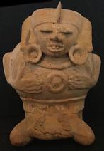 Grand récipient figuratif maya précolombien représentant un