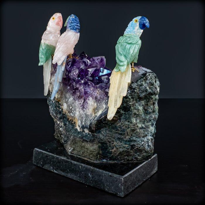 Gesang aus Stein – Kristallvögel auf Amethyst-Druse aus, Verzamelen, Mineralen en Fossielen