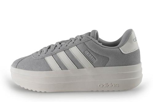Adidas Sneakers in maat 38 Grijs | 5% extra korting, Kleding | Dames, Schoenen, Grijs, Zo goed als nieuw, Sneakers, Verzenden