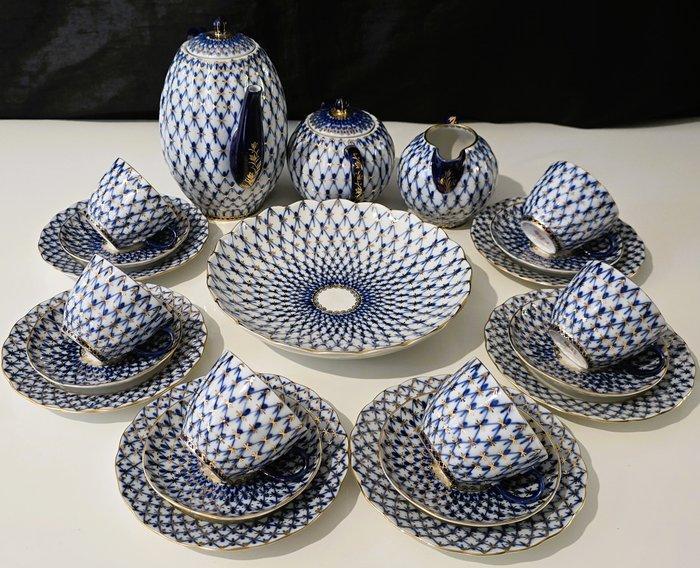 Lomonosov - Koffieservies (22) - Cobalt Net - Porselein, Antiek en Kunst, Antiek | Meubels | Tafels