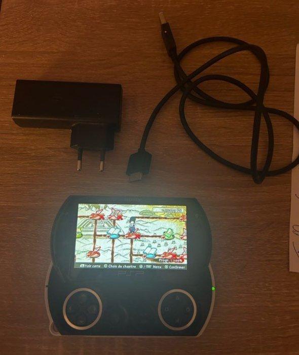 Sony - Playstation Portable (PSP) - PSP Go (PSP-N1000) -, Games en Spelcomputers, Spelcomputers | Overige Accessoires