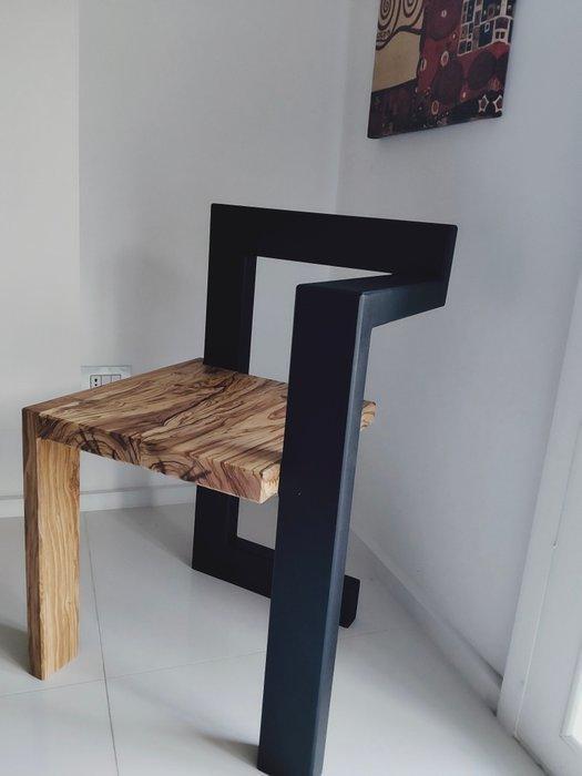 Labriola Domenico - Stoel - Olijf- en kersenhout zwart, Antiek en Kunst, Kunst | Designobjecten