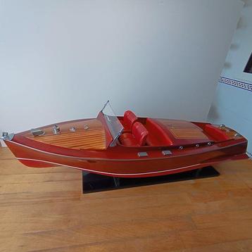 AHC Models 1:10 - Modeljacht - Lancha de madera clásica