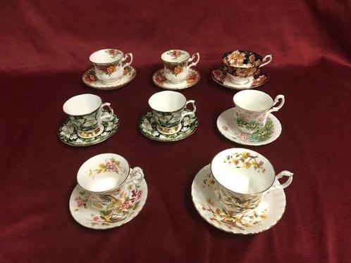Royal Albert - Tasse et soucoupe (8) - Porcelaine, Antiek en Kunst, Antiek | Meubels | Tafels