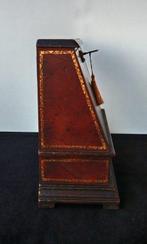 Bureau plat - Style Napoléon III - Noyer, Laiton, Cuir -, Antiquités & Art