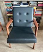 Fauteuil (2) - Hout - Fauteuil Stefan mod. 300-139