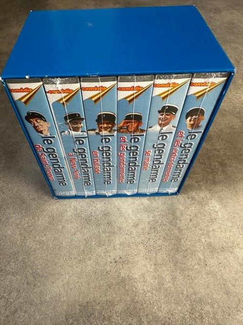 UNE VIDEO Louis de Funès - Factory sealed - Film amateur, Verzamelen, Foto-apparatuur en Filmapparatuur