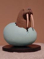 frans frijmuth - sculptuur, Verbaasd - 25 cm - gemengde