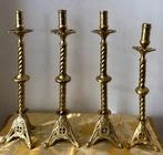 Kaarsenhouder (4) - Messing - Loting van 4 kandelaars in, Antiek en Kunst