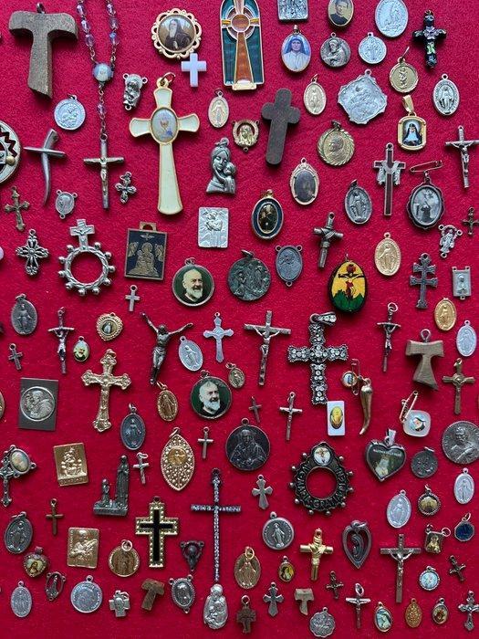 Crucifix (135) - Crocifixes, médailles et santons religieux, Antiek en Kunst, Antiek | Boeken en Manuscripten