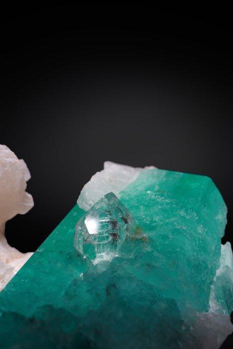 Smaragd (Museumkwaliteit) Kristal op matrix - Hoogte: 77 mm, Verzamelen, Mineralen en Fossielen