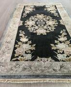 China - Vloerkleed - 134 cm - 69 cm - zijde, Nieuw