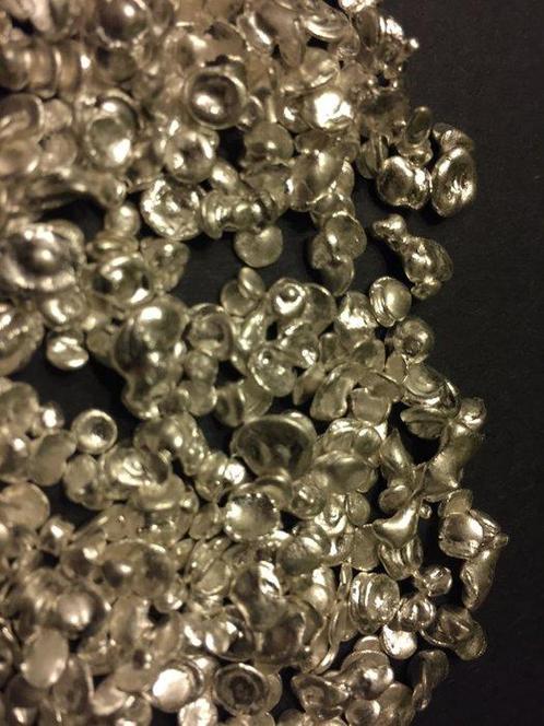 250 gram - Zilver - granules, Postzegels en Munten, Edelmetalen en Baren