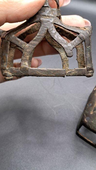 Klein altaar - Brons, Antiek en Kunst, Kunst | Niet-Westerse kunst