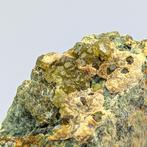 DEMANTOID, Groene Granaten, Große Kristalle, Italië