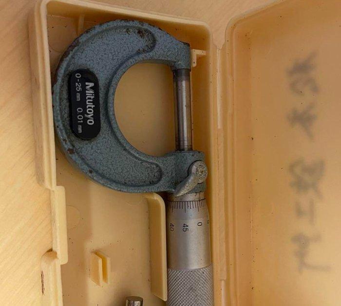 Mitutoyo - Mitutoyo Micrometer — Model M110-25, Measuring, Antiek en Kunst, Antiek | Wandborden en Tegels