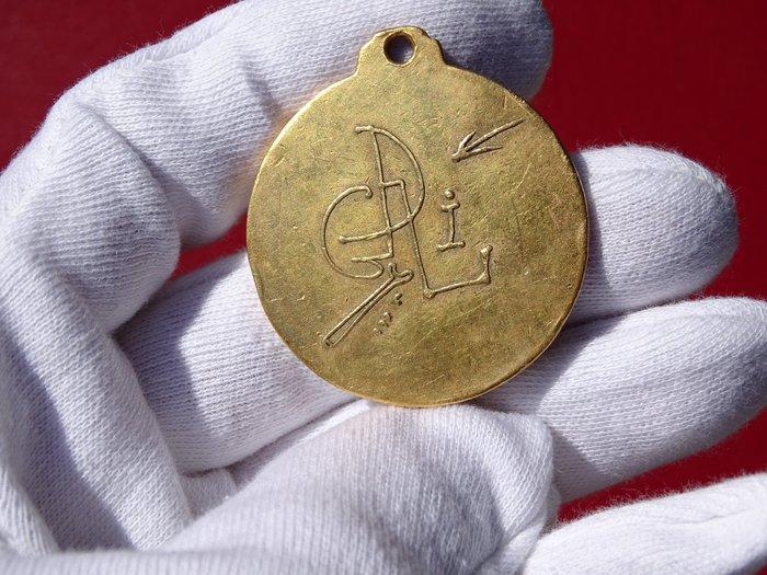 Salvador Dali (1904-1989) - sculptuur, Medallion - 4 cm -, Maison & Meubles, Maison & Meubles | Autre