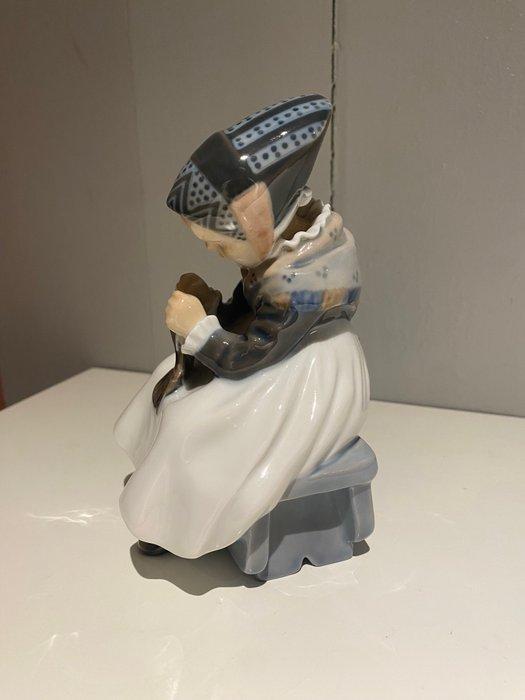 Royal Copenhagen - Beeldje - Porselein, Antiek en Kunst, Antiek | Glaswerk en Kristal