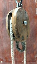 Ship’s pulley - Hout, IJzer, Antiek en Kunst