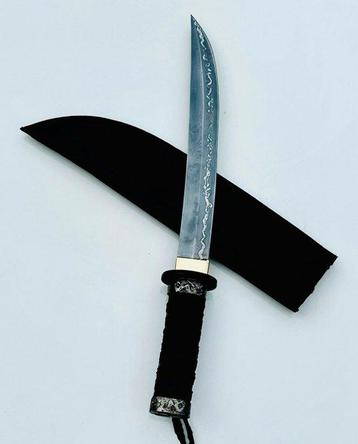 Blade of Elegance: A Handcrafted Tanto with Black Scabbard -