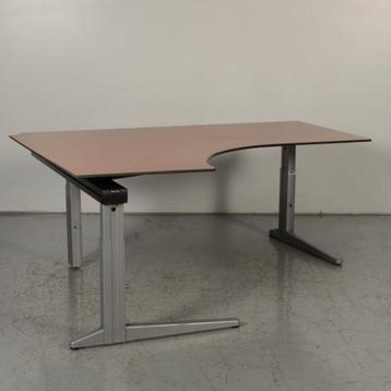 Hoekbureau Ahrend Essa - Kersen - 180 x 140 cm - Linksehoek beschikbaar voor biedingen