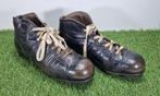 (Pas de repro !) Chaussures de football en cuir antiques +, Nieuw