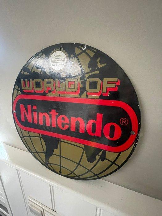 World of Nintendo – Emaille Reclamebord – Nintendo Seal of, Antiek en Kunst, Antiek | Wandborden en Tegels