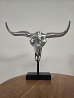 Beeldje, Long Horn Skull on Stand - 55 cm - Aluminium