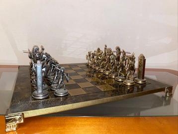 Jeu déchecs - Greek mythology chess set - Métal