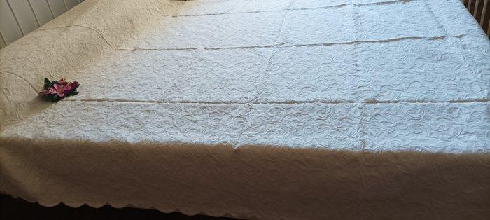 Geen reservering - Elegante deken uitgevoerd in puur, Antiek en Kunst, Antiek | Tapijten, Tafelkleden en Textiel