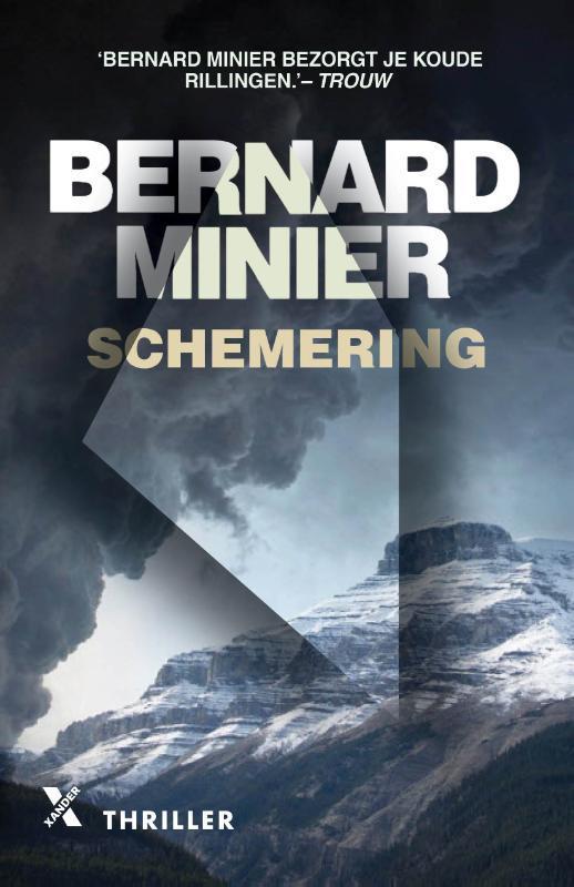 Schemering / Martin Servaz / 4 9789401611749 Bernard Minier, Livres, Thrillers, Envoi