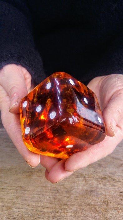 Baltisch Amber Dobbelstenen - Barnsteen - 5 cm - 5 cm, Verzamelen, Mineralen en Fossielen
