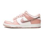 Nike Dunk Low Pink Velvet - Maat 40 EU, Kleding | Heren, Schoenen, Ophalen of Verzenden, Nieuw