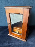 Kast - Bisauté, Eik - Eikenhouten vitrinekastje, Antiek en Kunst